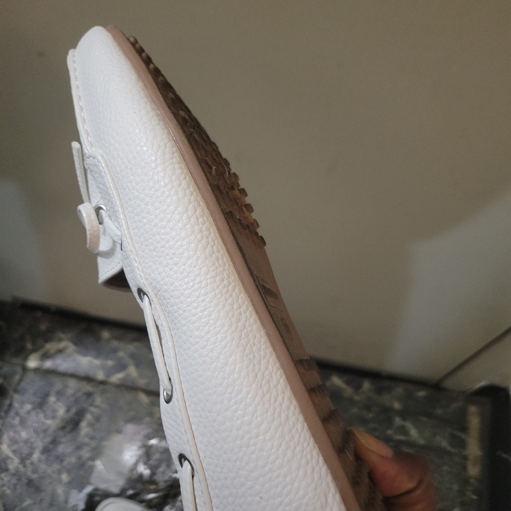 Shoes - Picture 9 of 10